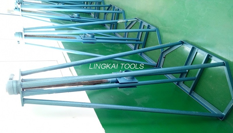 Alat Penarik Kabel Listrik 30 KN Sekrup Jack Dapat Disesuaikan Berdiri Jack Drum Kabel Mekanis