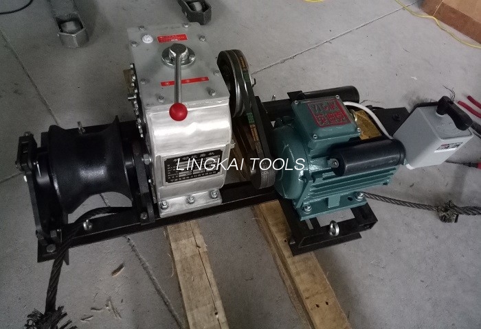 Penarik Winch Kabel Daya Portabel 3 Ton Dengan Mesin Listrik Dalam Konstruksi Saluran Listrik