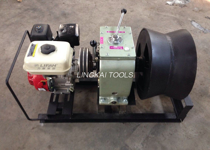 Penarik Winch Kabel Mesin Gas Kecepatan Cepat Mengangkat Winch Di Situs Garis