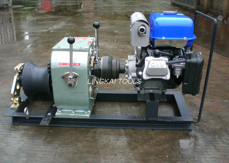 Penarik Winch Kabel Berpenggerak Poros 30KN Kecepatan Cepat Untuk Konstruksi Jalur