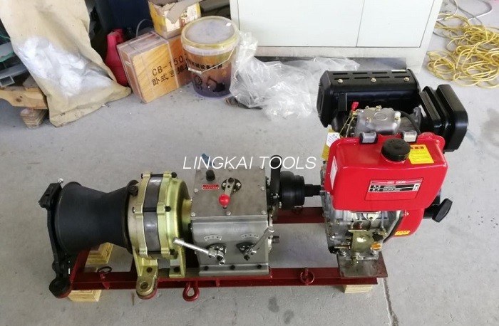 5 Ton Penarik Kabel Kecil Diesel Kecepatan Cepat Penggulung Tunggal Untuk Konstruksi Saluran Listrik