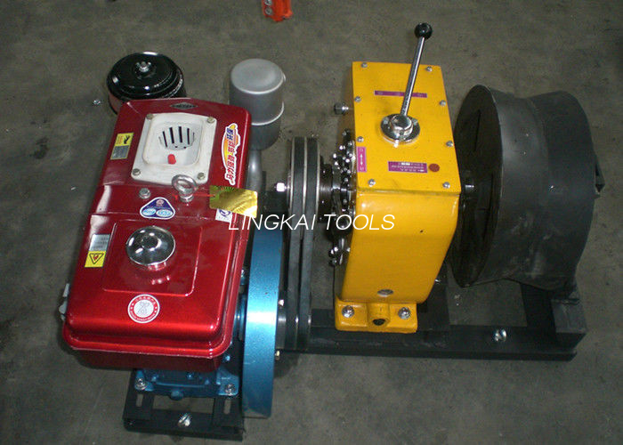 Winch / Peralatan Penarik Kabel Bertenaga Diesel Kekuatan Tarik 4T Cepat Liting / Hoist