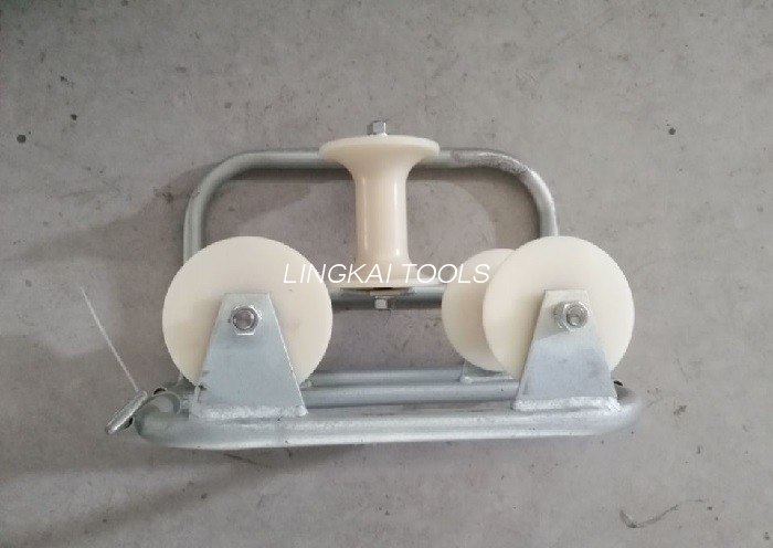 Panduan Kabel Rol Kabel Tiga Sudut Galvanis Tugas Berat Rangka Baja Katrol